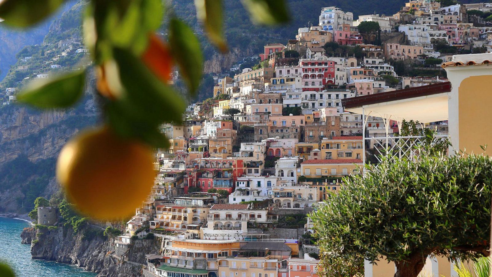 La escapada costera de Gino en Italia - Amalfi - Documental en RTVE