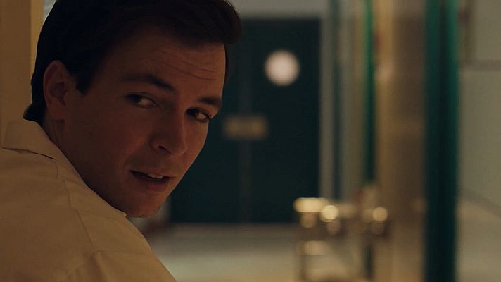 Cuéntame cómo pasó - Jorge le pide una primera cita a María Alcántara