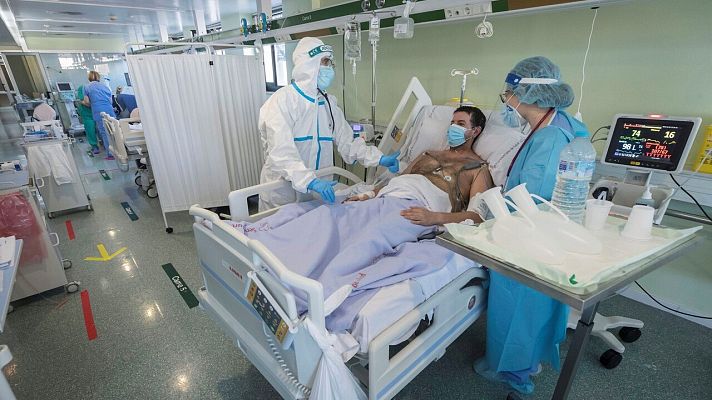 Telediario 1 - Crece la saturación en las UCI: siete comunidades superan el 50 % de ocupación con pacientes de COVID