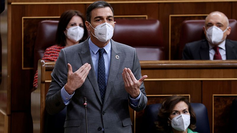 Sánchez, a Casado: "Es tan moderado que Abascal le da lecciones de responsabilidad y sentido de Estado"