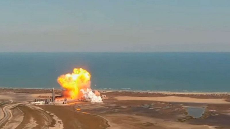 Explota el prototipo de una nave de SpaceX en un aterrizaje de prueba