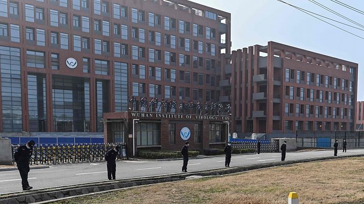 Telediario 1 - Los científicos de la OMS visitan el laboratorio de Wuhan donde se investiga el origen del coronavirus