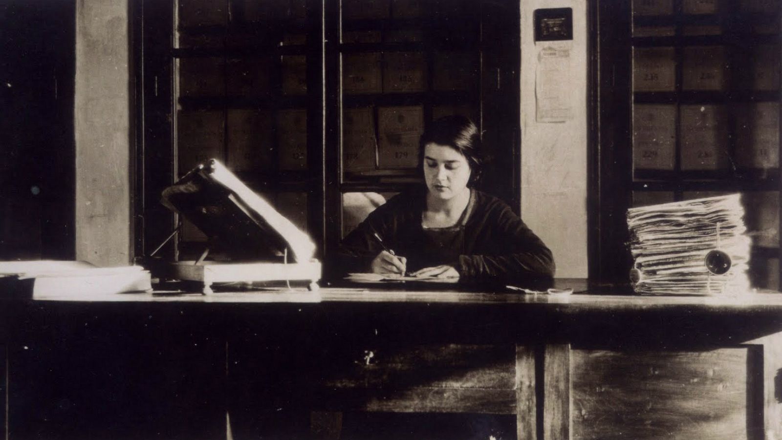 María Moliner, señora de las palabras