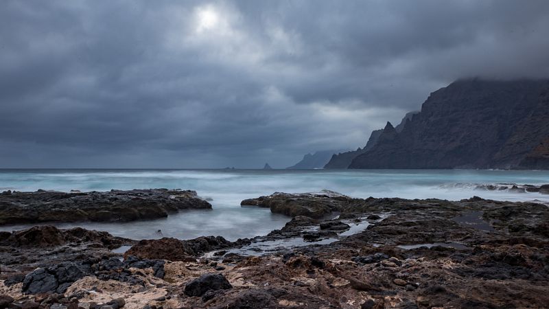 En Canarias, precipitaciones localmente fuertes e intervalos de viento fuerte - Ver ahora