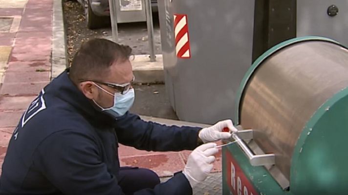 Murcia comienza a hacer PCR a contenedores para comprobar si el desinfectante empleado es eficaz