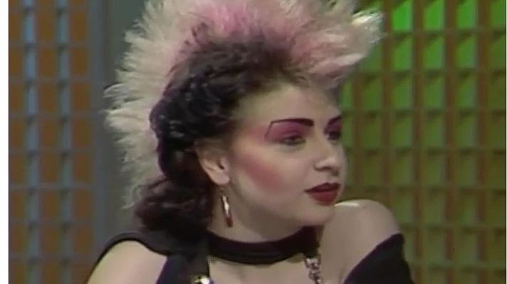  - Entrevista de Alaska en su visita al programa 'Este noche', con Carmen Maura