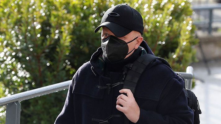 Informativo 24h - Paco Sanz, el 'hombre de los 2.000 tumores', acepta dos años de cárcel por estafa