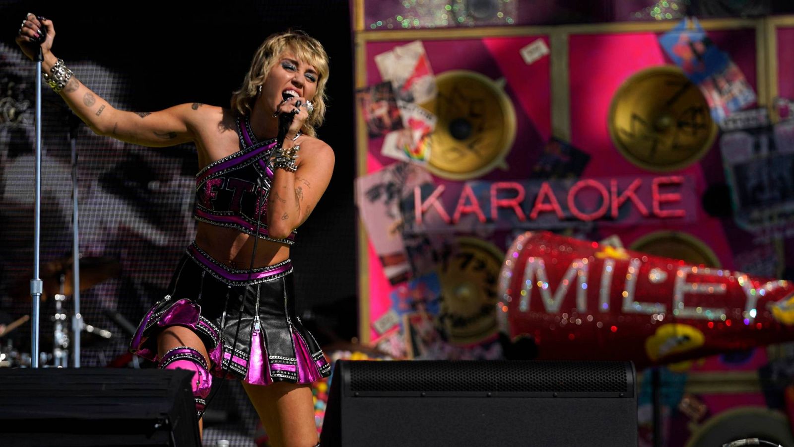 The Weeknd, Miley Cyrus y la poeta Amanda Gorman brillan en la Superbowl más atípica