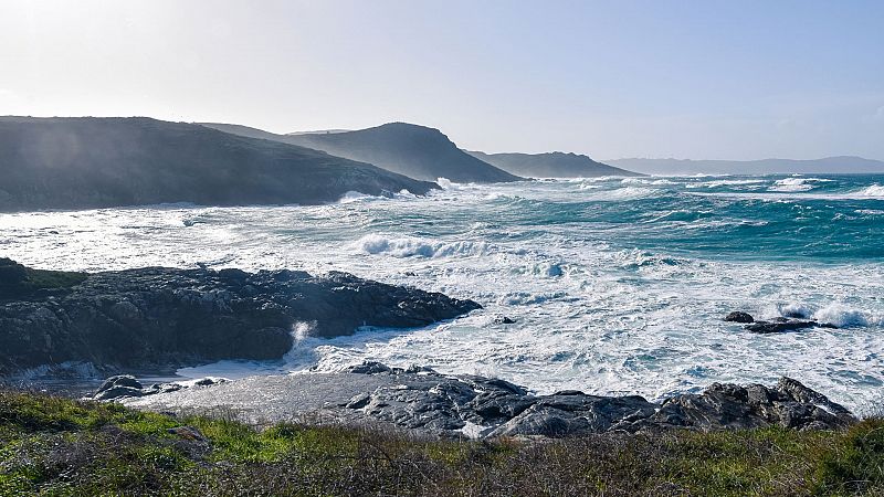 Vientos fuertes en el litoral gallego y Baleares y áreas montañosas del tercio este peninsular  - Ver ahora