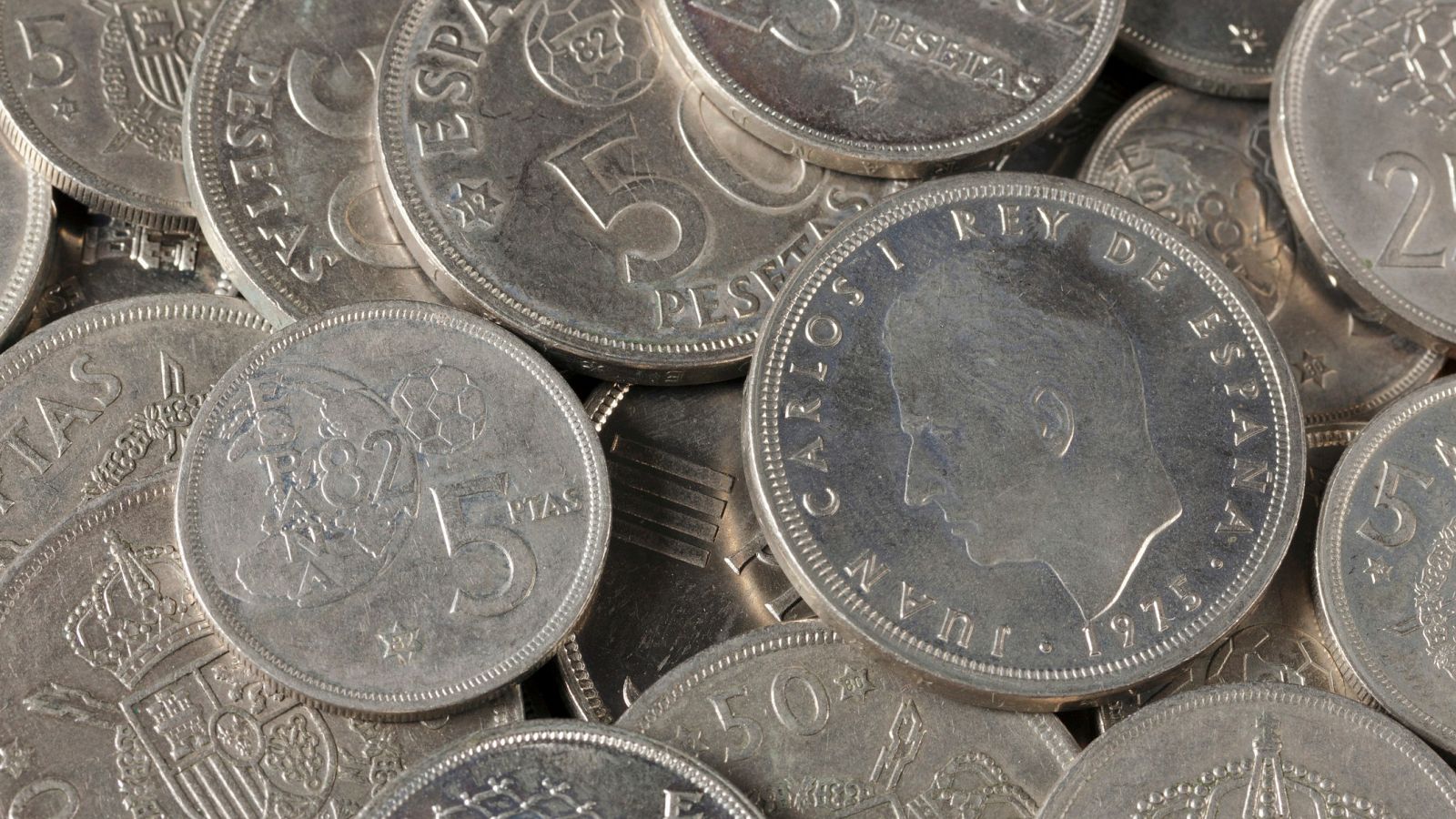 ¿Cuántas pesetas guardamos aún en casa? - La hora de La 1 | Ver