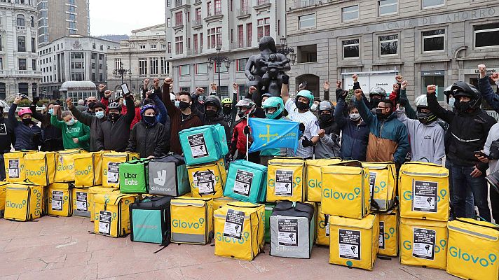 Telediario 1 - Gobierno, patronal y sindicatos pactan regularización de los