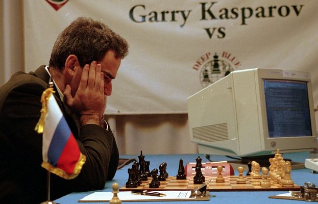 Telediario 1 - El hombre contra la máquina: 25 años del primer duelo entre 'Deep Blue' y Gary Kasparov