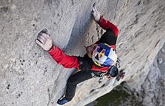Iker y Eneko Pou escalan el Naranjo de Bulnes
