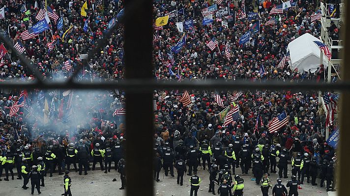 Los demócratas muestran el riesgo que vivieron los senadores en el asalto al Capitolio durante el 'impeachment'