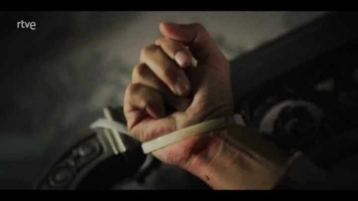 La caza - Sara se encuentra con su padre