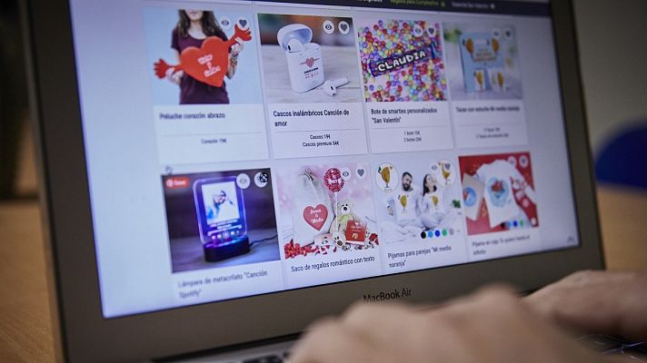 Telediario 1 - La pandemia afecta la celebración de San Valentín: habrá menos cenas fuera de casa y menos viajes por las restricciones