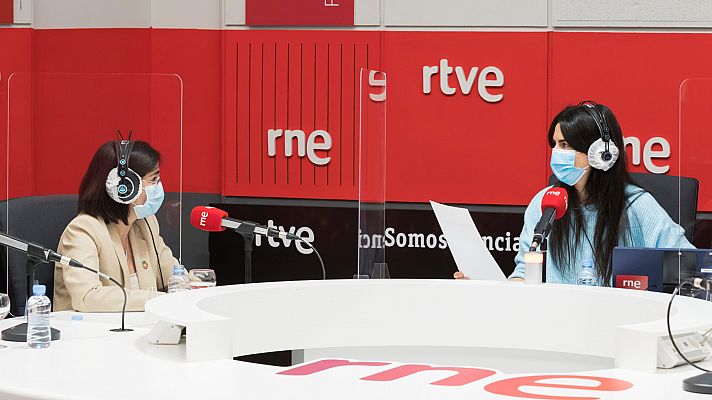 Telediario 1 - Darias, en 'La ciencia frente al COVID: especial vacunas'