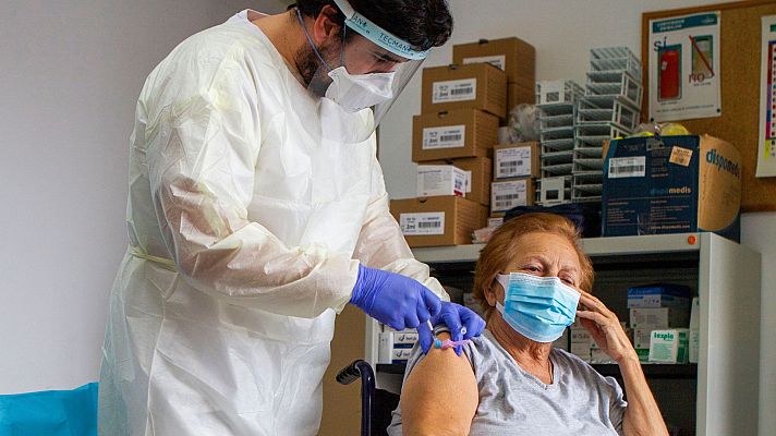 Telediario 1 - Baleares vacunará a los cerca de 4.500 grandes dependientes de las islas