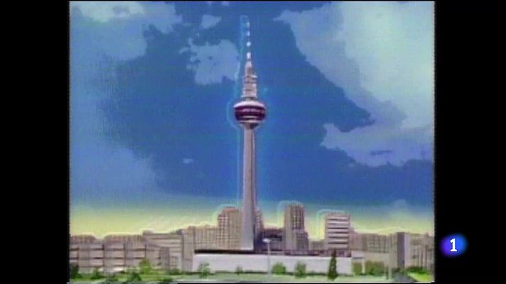 Telediario 1 - El estreno del nuevo plató del Telediario nos sirve para repasar cómo ha cambiado la imagen de los informativos