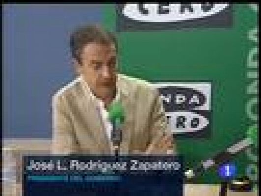  - "Al mismo tiempo" que los demás