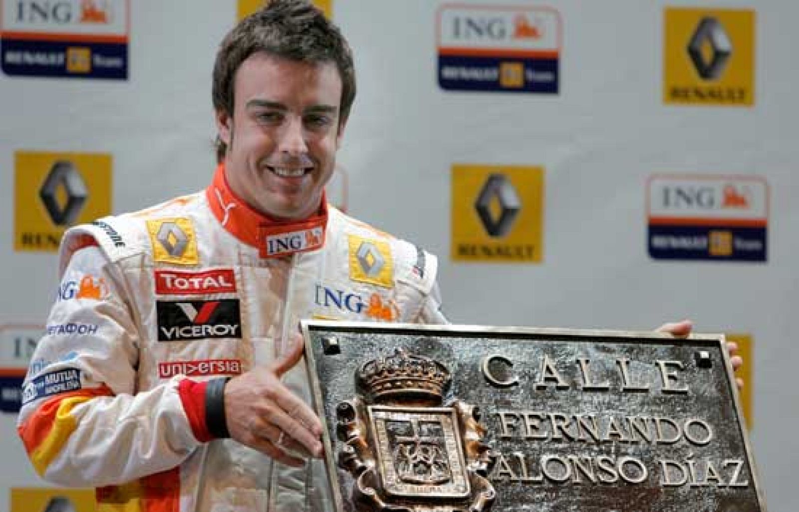 Alonso tiene calle propia | Ver