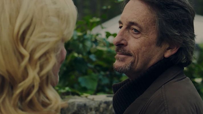 Cuéntame cómo pasó - Antonio descubre que Merche está acompañada