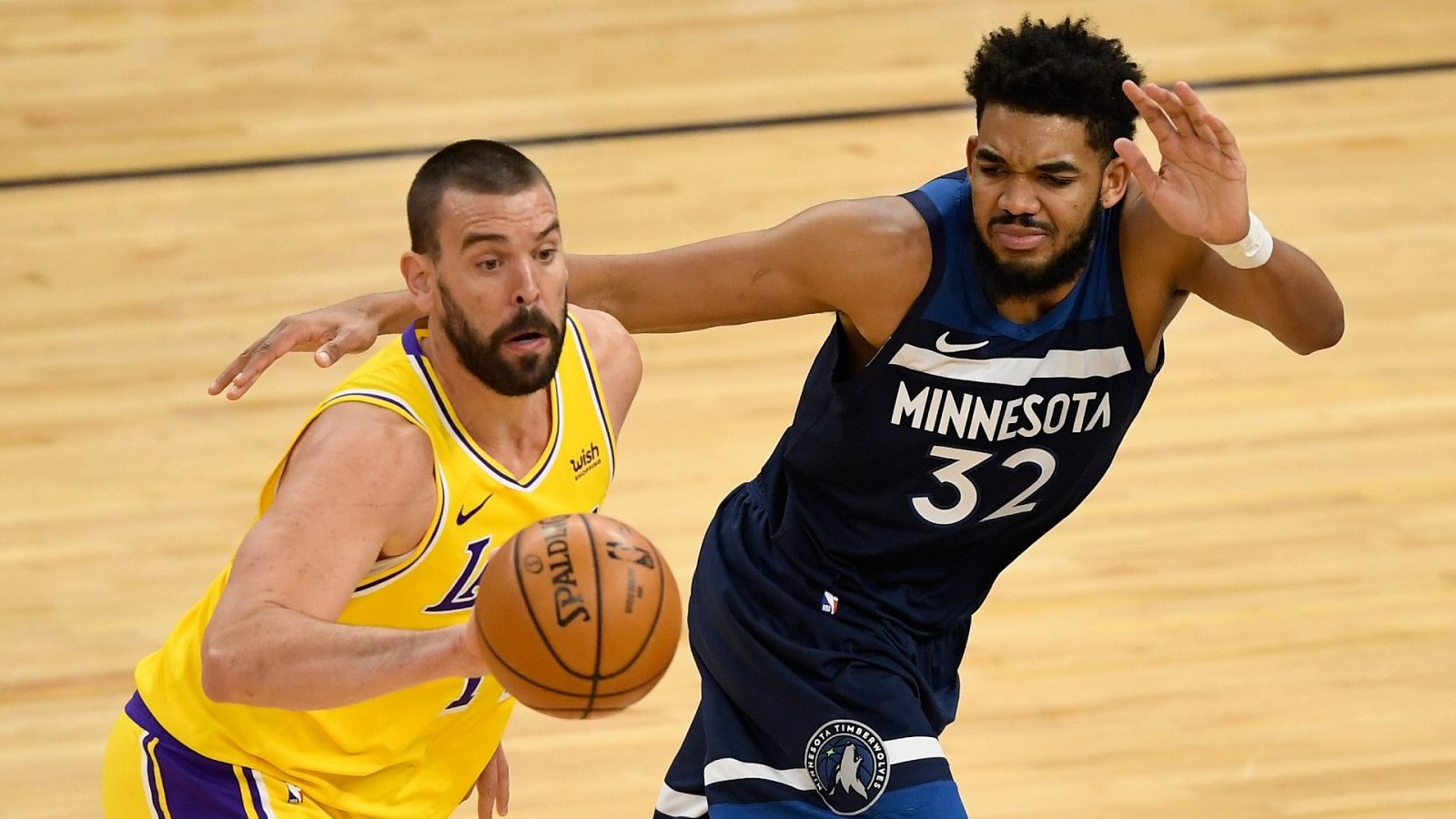 Los Lakers de Marc Gasol se imponen a los 'Wolves' de Rubio