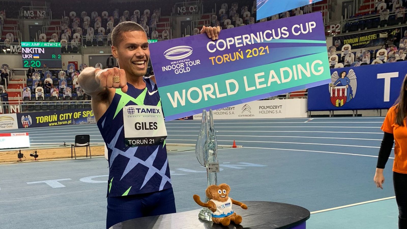 Elliot Giles logra la segunda mejor marca de todos los tiempos en 800m