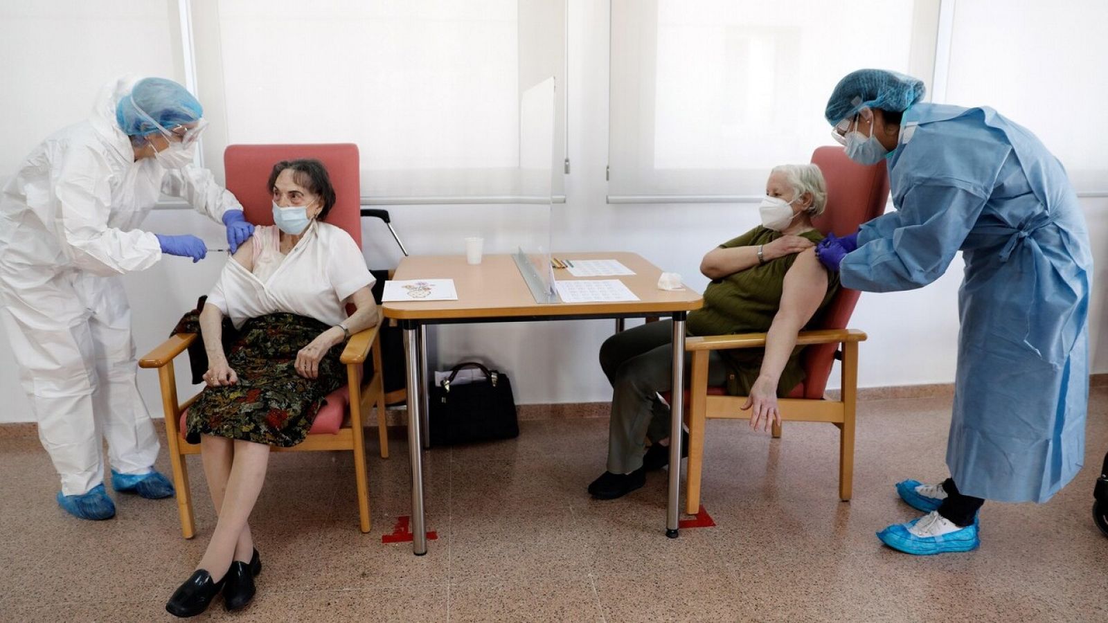 Telediario Matinal en Cuatro Minutos - 18/02/2021 - Telediario 1 | Ver