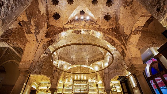 Las obras de un bar en Sevilla sacan a la luz el primer hamman cubierto de pinturas de la península ibérica