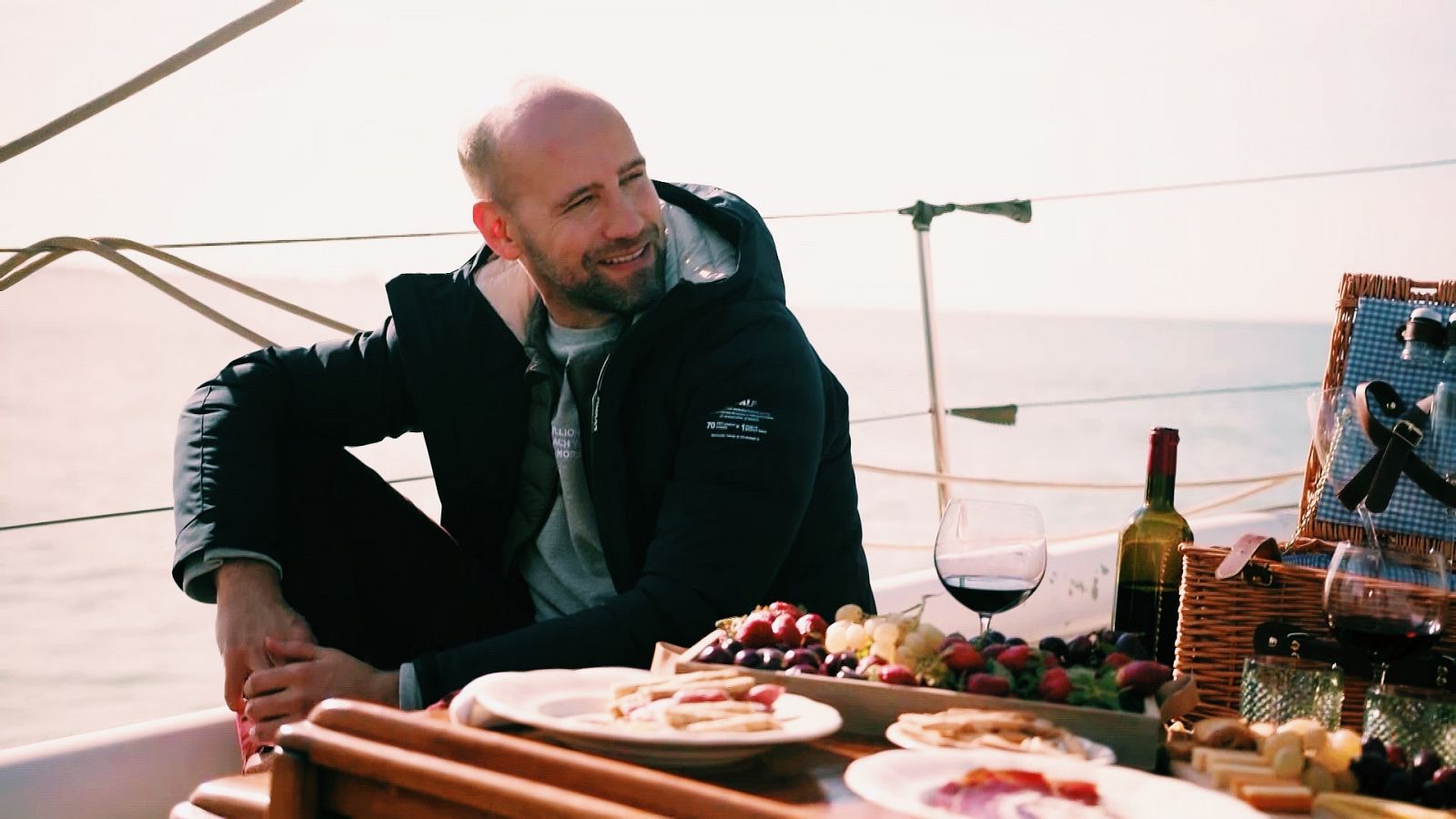 Dos parejas y un destino - Flo pregunta a Gonzalo por la relación con sus exs 