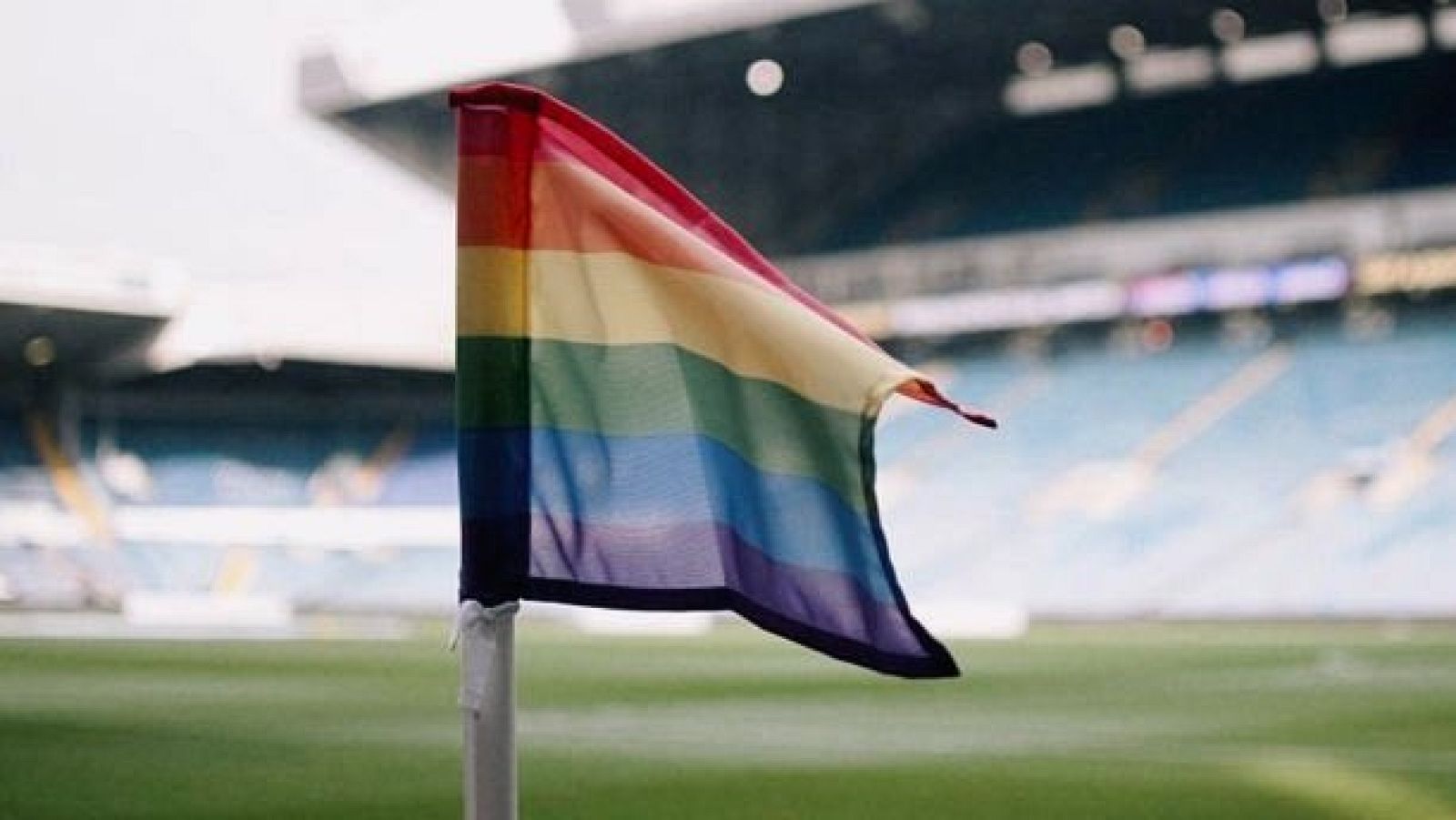 Hacemos equipo, la campaña contra la LGTBIfobia en el deporte | Ver