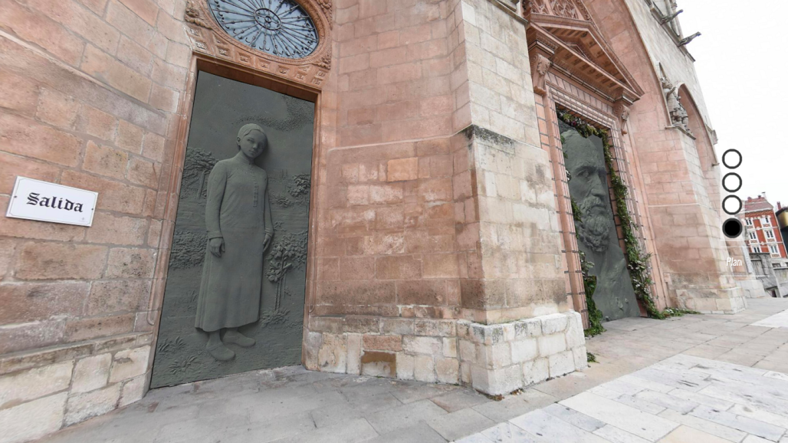 Polémica por el cambio de las puertas de la Catedral de Burgos