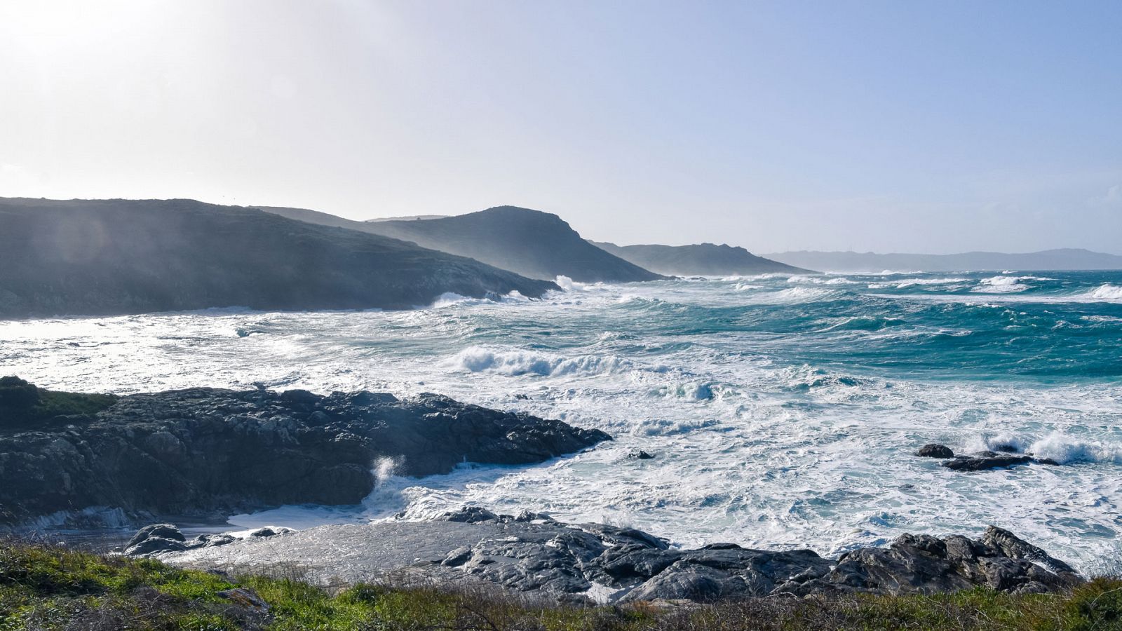 Viento fuerte en el litoral oeste de Galicia y con intervalos en el interior del área cantábrica - Ver ahora