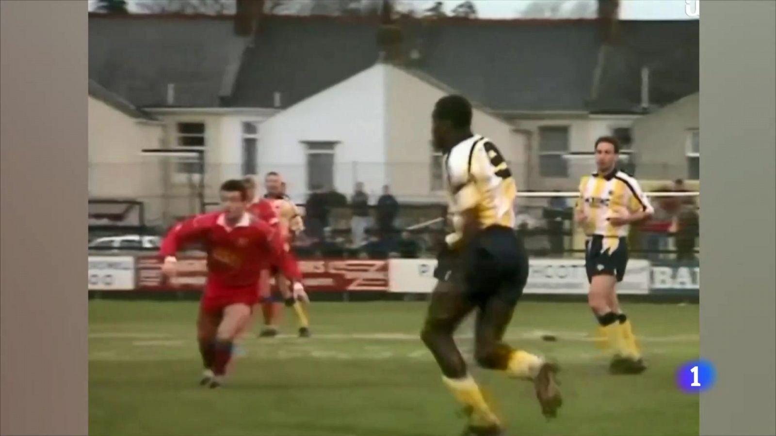 Fashanu inspiró el día contra la LGTBI fobia | Ver