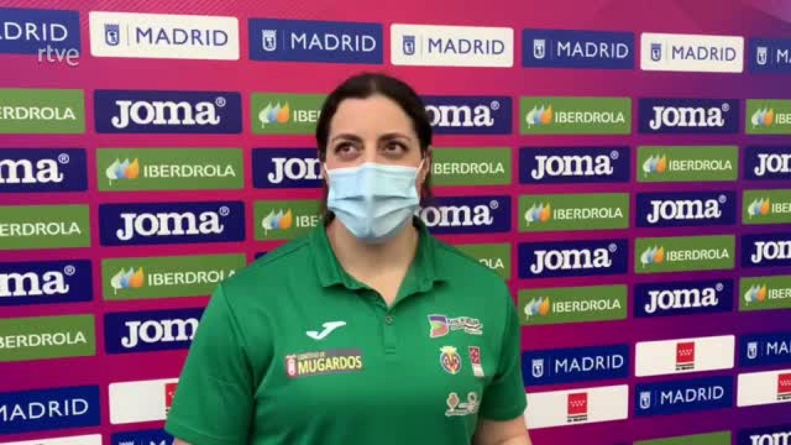 Belén Toimil: "Estaba algo estancada en la técnica lineal"