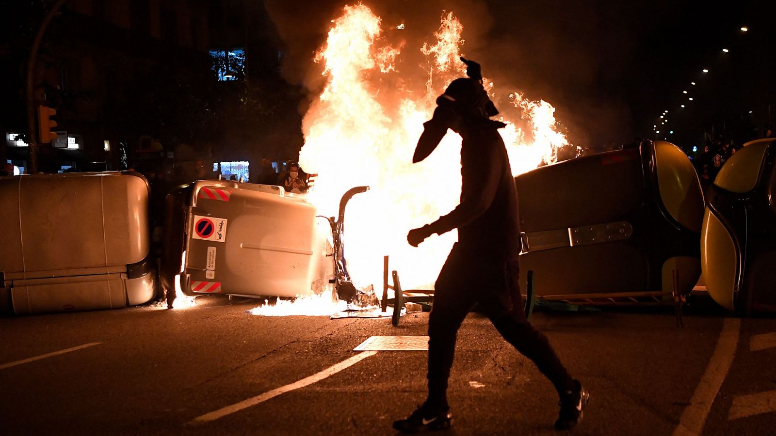 Cuarta noche de disturbios por el encarcelamiento de Hasel