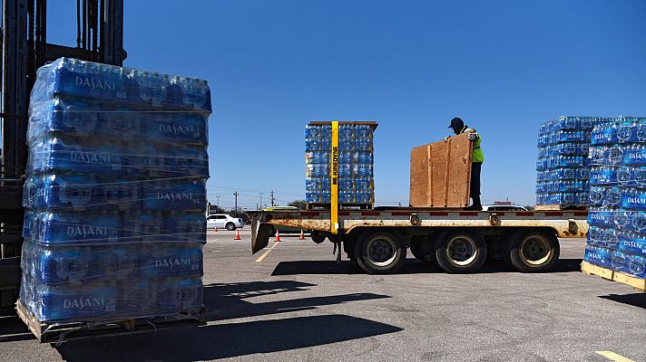 Casi la mitad de los habitantes de Texas se queda sin agua potable tras el paso de dos tormentas