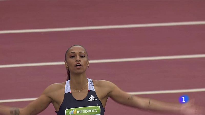 Ana Peleteiro revalida el título de campeona de España de triple salto en pista cubierta