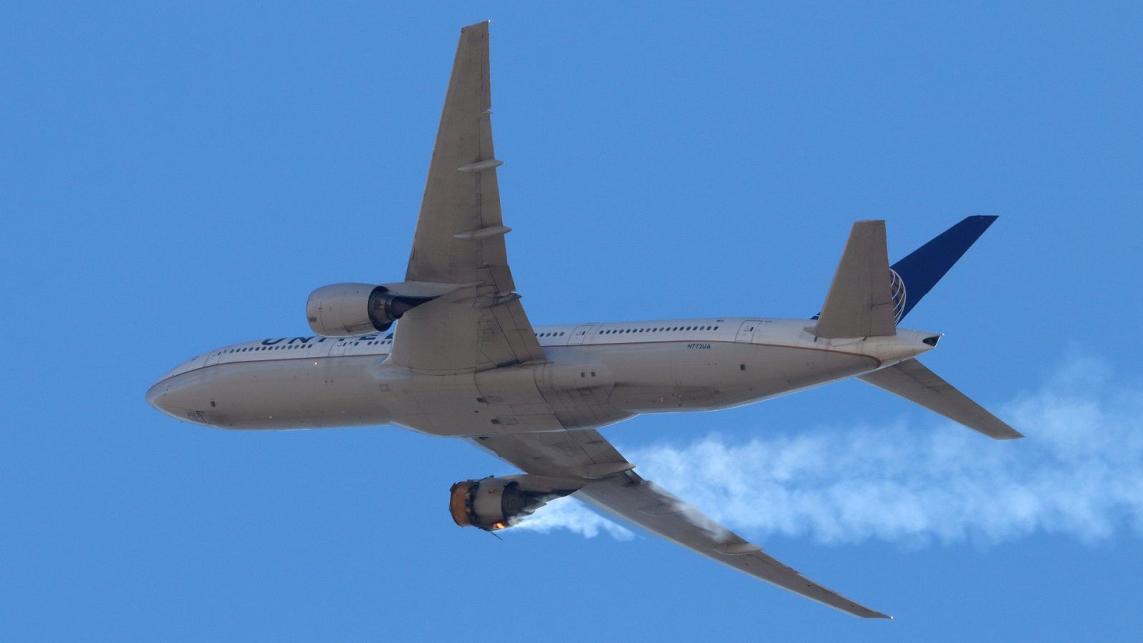 pics Partes De Un Helicóptero En Inglés un avion regresa de emergencia al aeropuerto de denver tras perder partes del motor en pleno vuelo