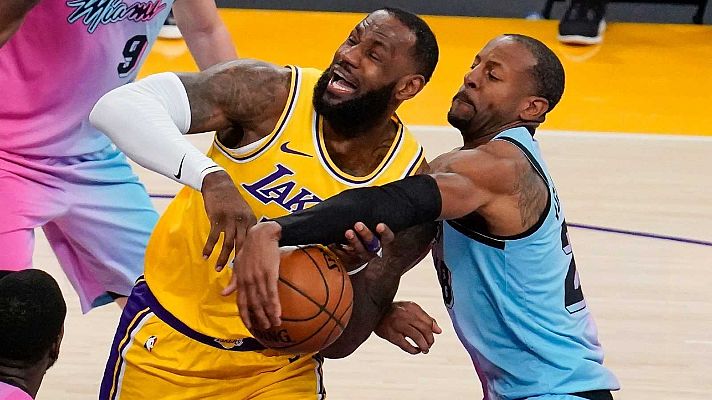 Telediario 1 - Los Suns anotan más de tres que de dos y los Lakers encajan su tercera derrota