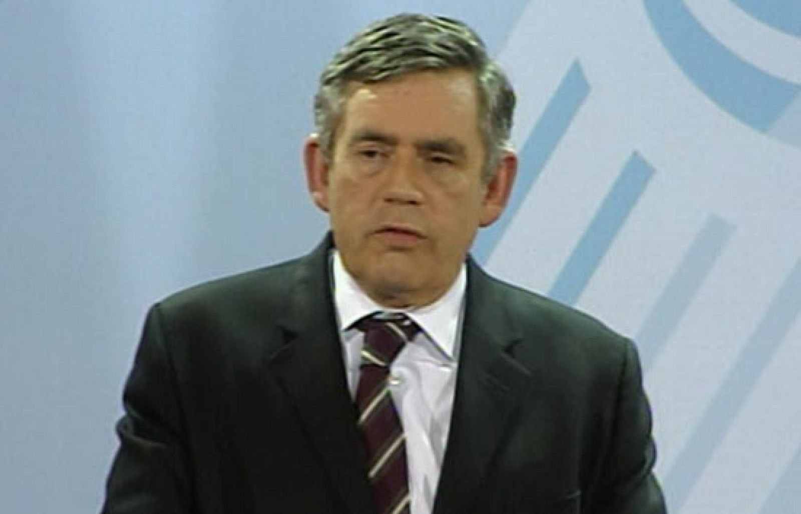 Gordon Brown ha decidido apoyar, aunque de forma indirecta, a las familias de las víctimas del IRA que reclaman indemnizaciones a Libia, por suministrar los explosivos que se usaron en atentados. 