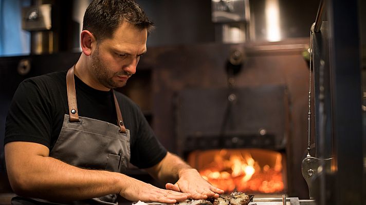 Expedición culinaria. Cocinar con fuego - Cocinando con fuego