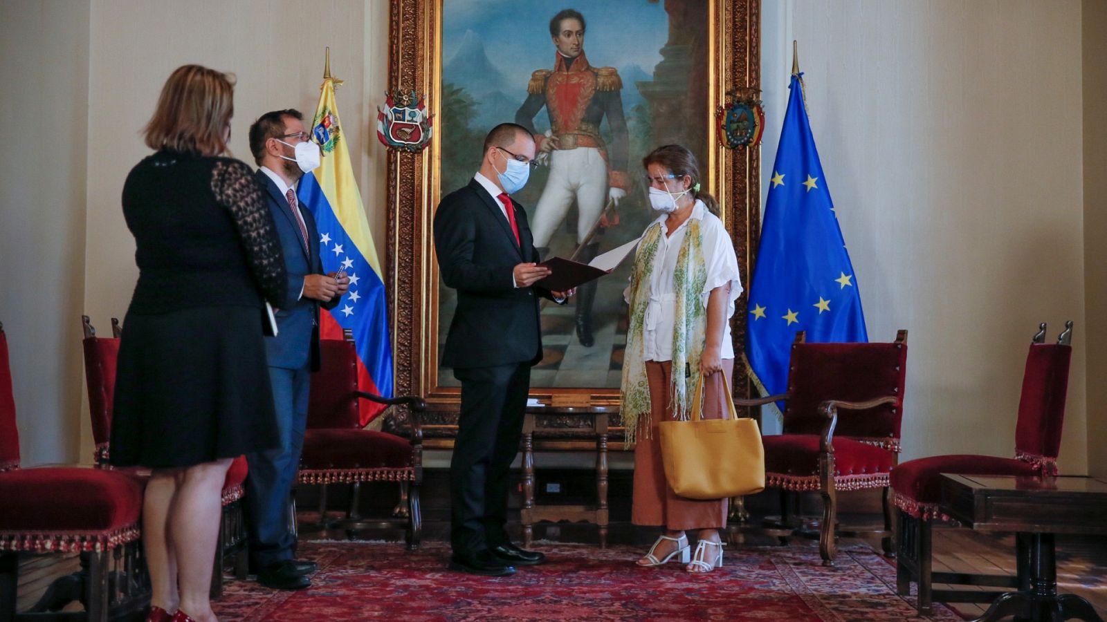 Venezuela expulsa a la embajadora de la UE y le da 72 horas para irse