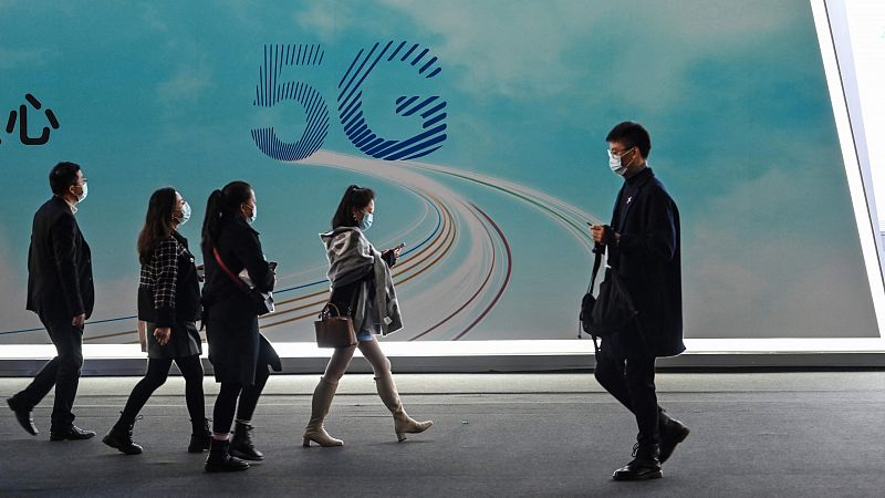 Coronavirus - Arranca en Shangái el primer Mobile World Congress celebrado en pandemia - Telediario 1 | Ver