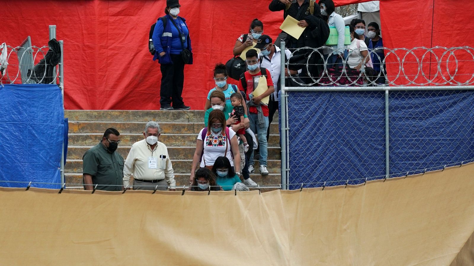 Desmantelan el campamento de migrantes de Matamoros (México)