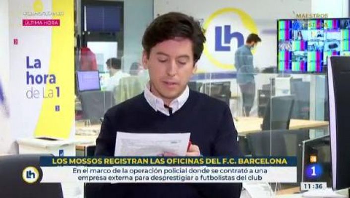 Telediario 1 - Los Mossos registran las oficinas del Barça