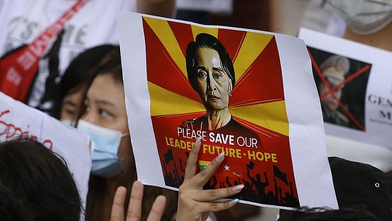 Un tribunal birmano presenta nuevos cargos contra Suu Kyi