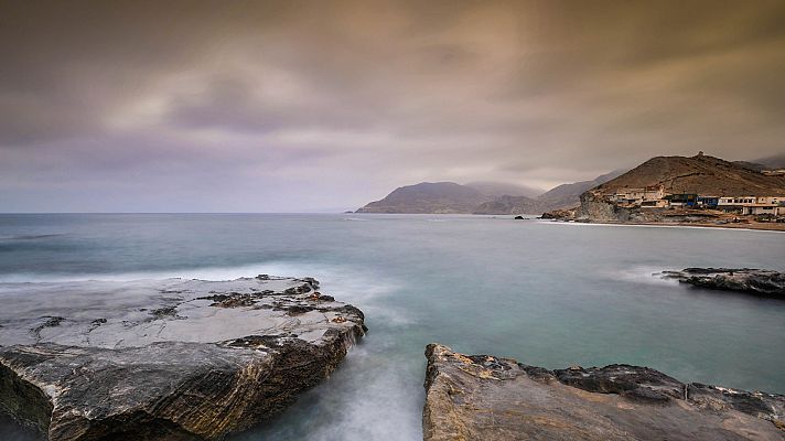 El tiempo - Intervalos de viento fuerte en el Estrecho, litoral de Andalucía oriental y Melilla