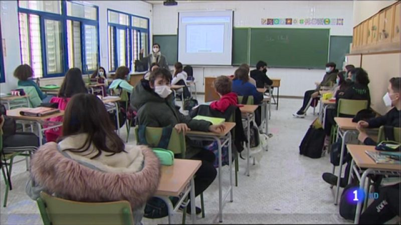 Los interinos de educación se incorporarán el próximo curso el 1 de septiembre - 01-03-2021